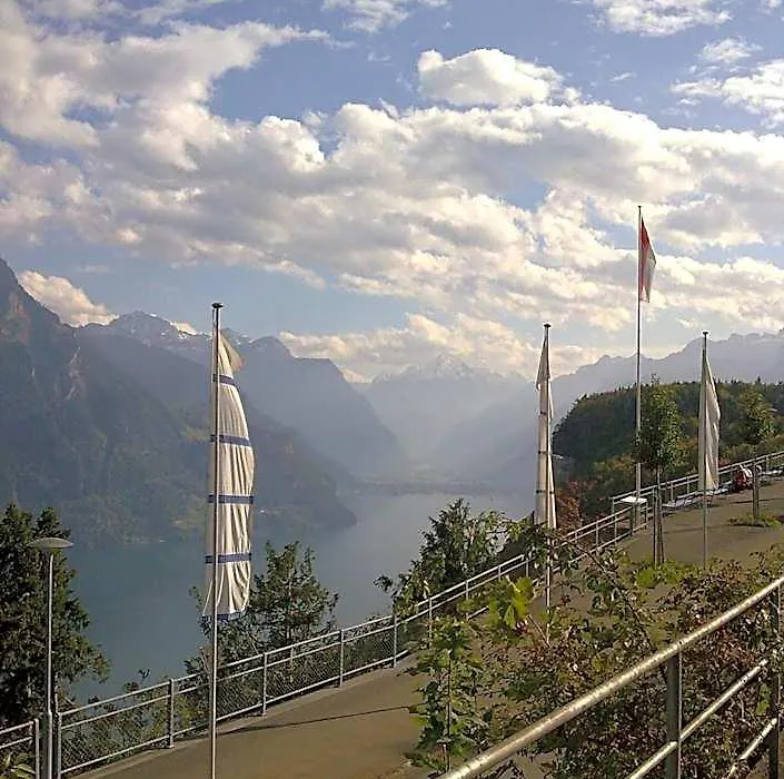 Hotel Montana-1